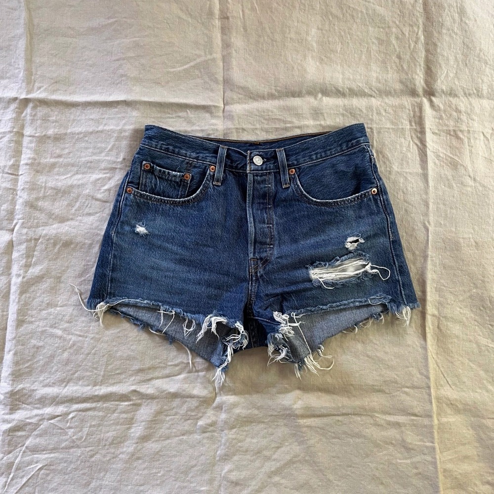 Levi's 501‎ Cut-Offs 27